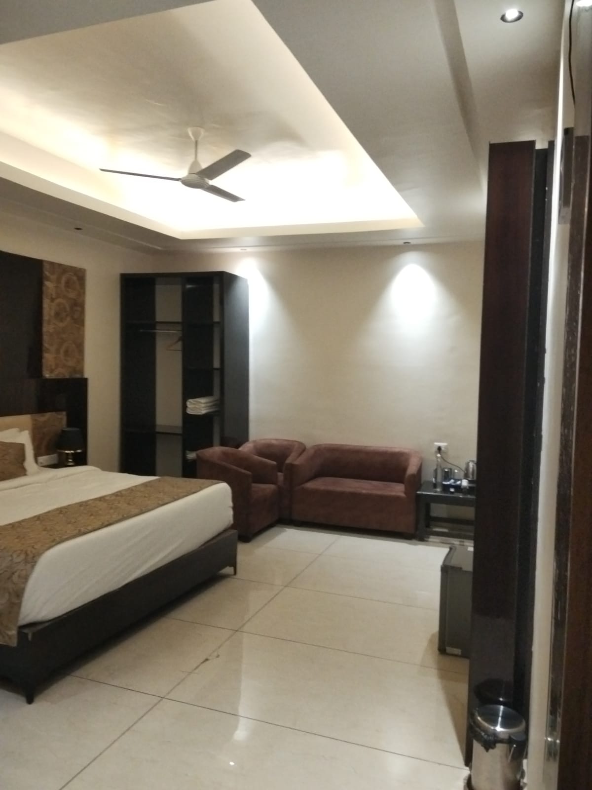 Room Lounge